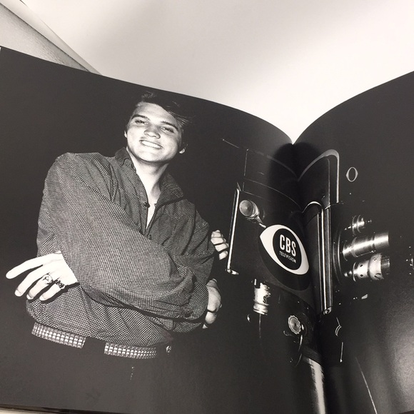 Images of Elvis by Marie Clayton Hardcover Dust Jacket 2006 Lisa Marie Presley - Picture 9 of 14